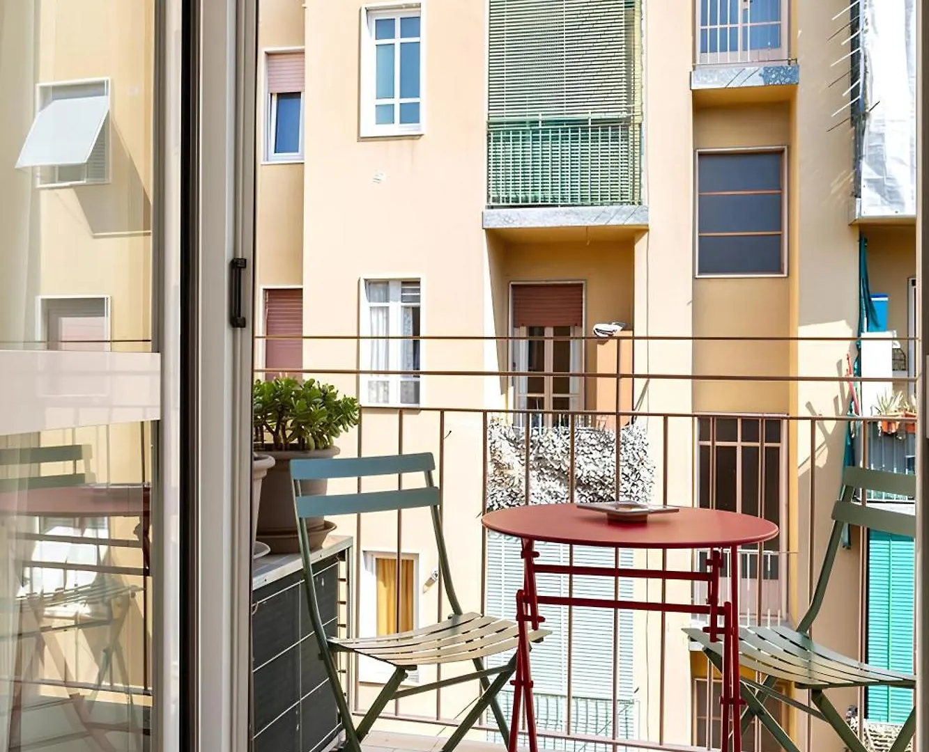 Silver House Navigli - Tortona Milan 0*,